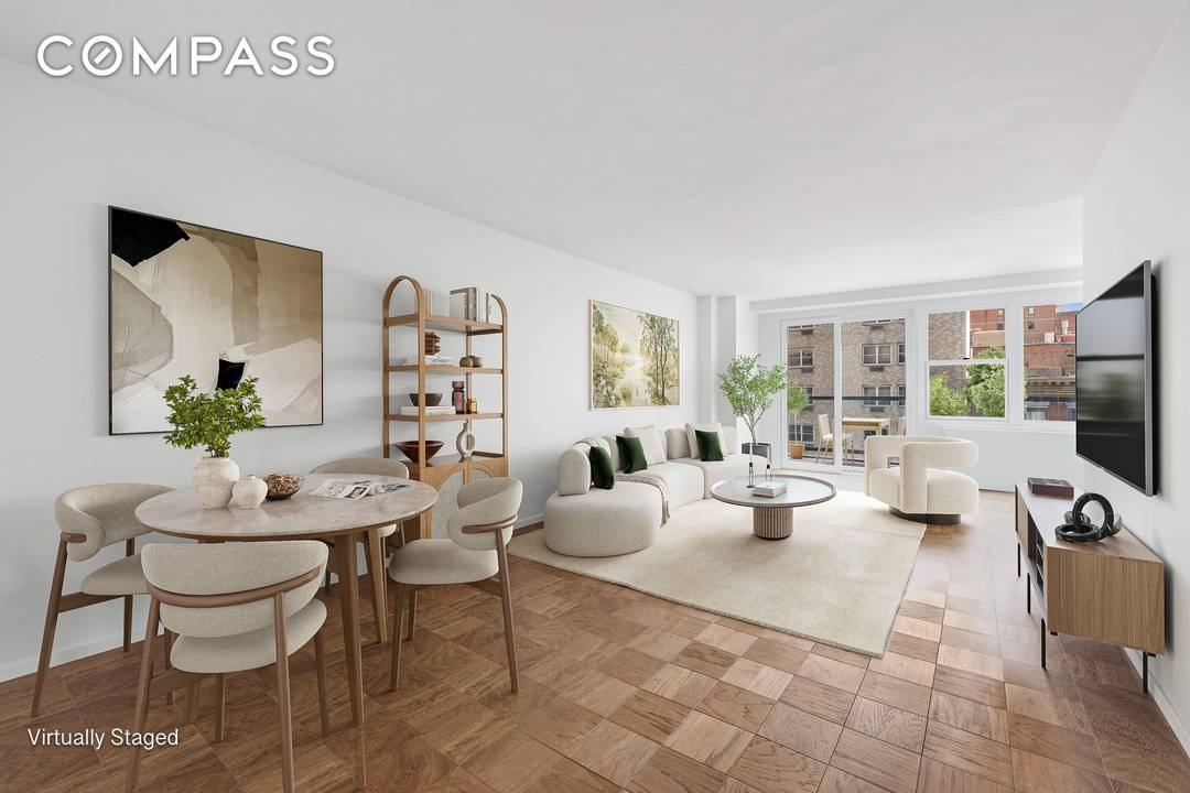 Fantastic Extra Large Alcove Studio with a HUGE Private Balcony in an Ideal Upper East Side Location This bright and spacious alcove studio offers a rare luxury your very own ...