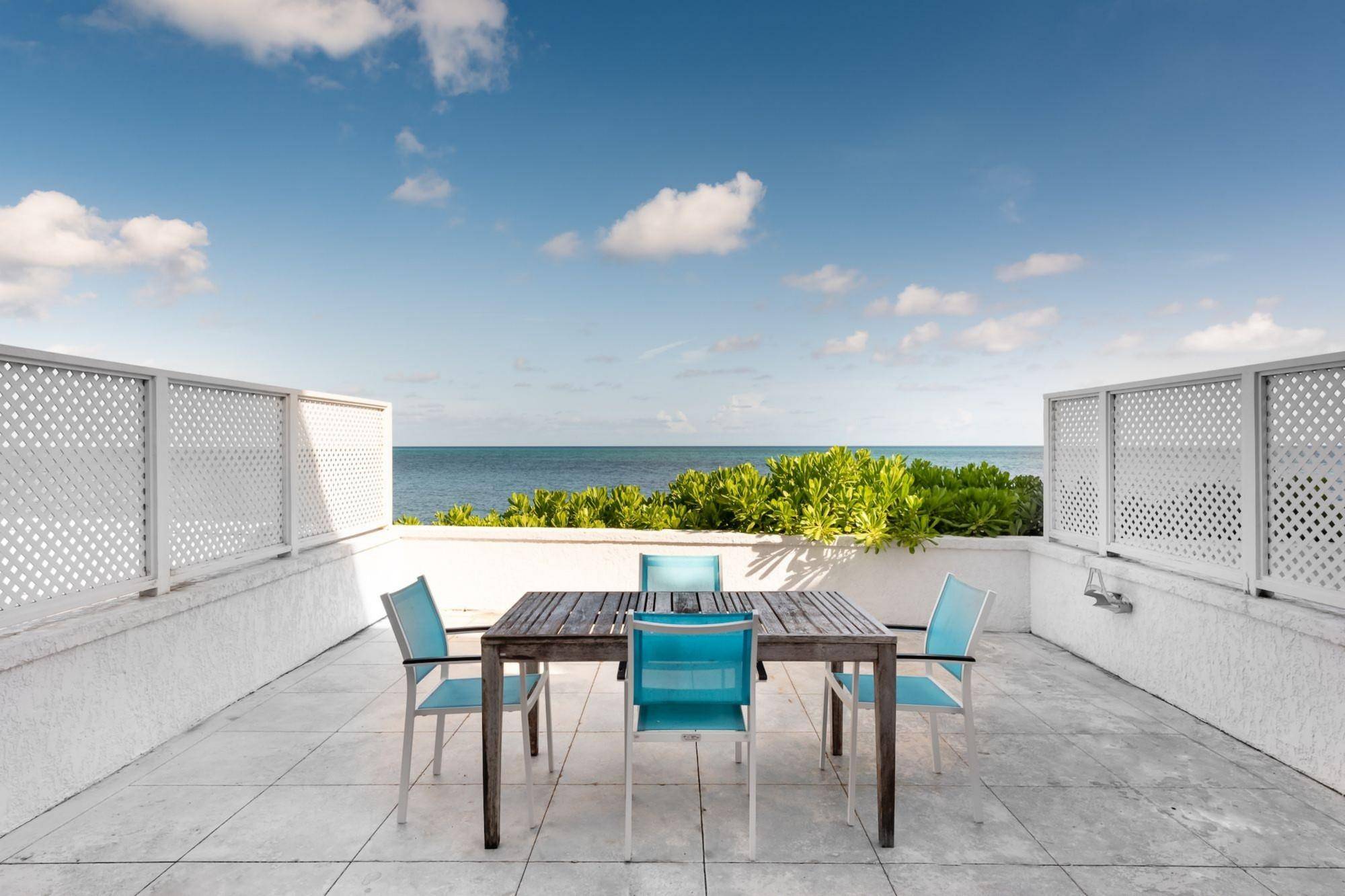 67 DELAPORTE POINT Condo Cable-Beach New-Providence