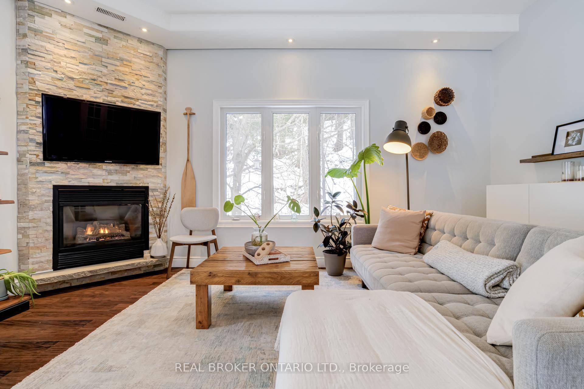 Client RemarksWelcome to Ferndale Parka hidden gem spanning 34 lush acres along both sides of the scenic Credit River, tucked away in the quaint village of Cheltenham, just 10 minutes ...