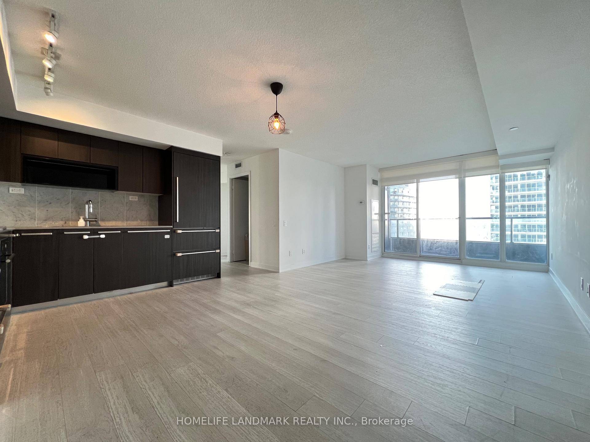 Enjoy This Bright And Spacious Suite Features A Functional Layout, Modern Kitchen With Premium Built In Appliances, Full Sized Washer Dryer, Amenities Incl Gym, Outside Hot Tub, Party Room, Yoga ...