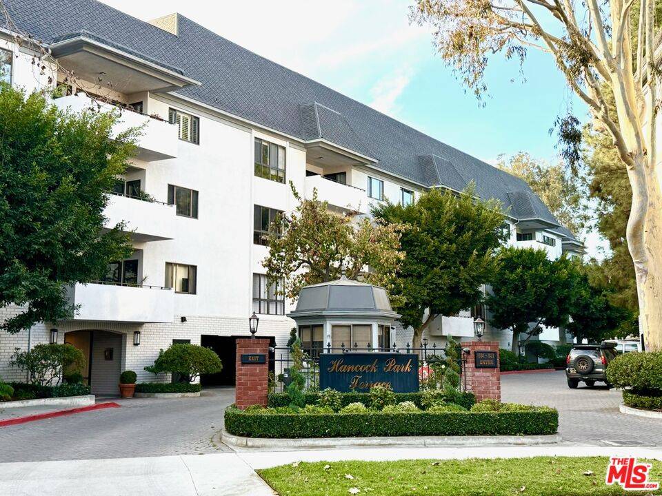 637   Wilcox Ave 2BR Mid Wilshire La