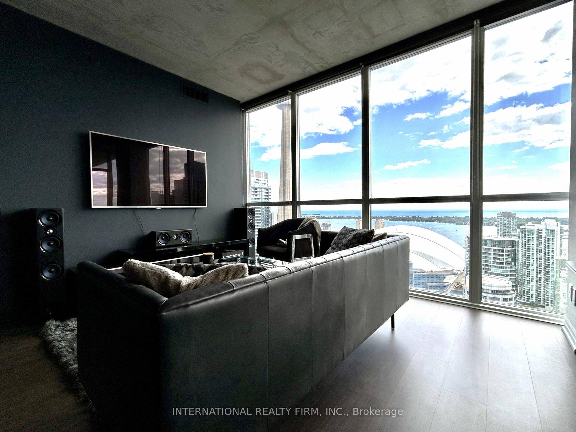 Signature Suite At Bisha Residences !