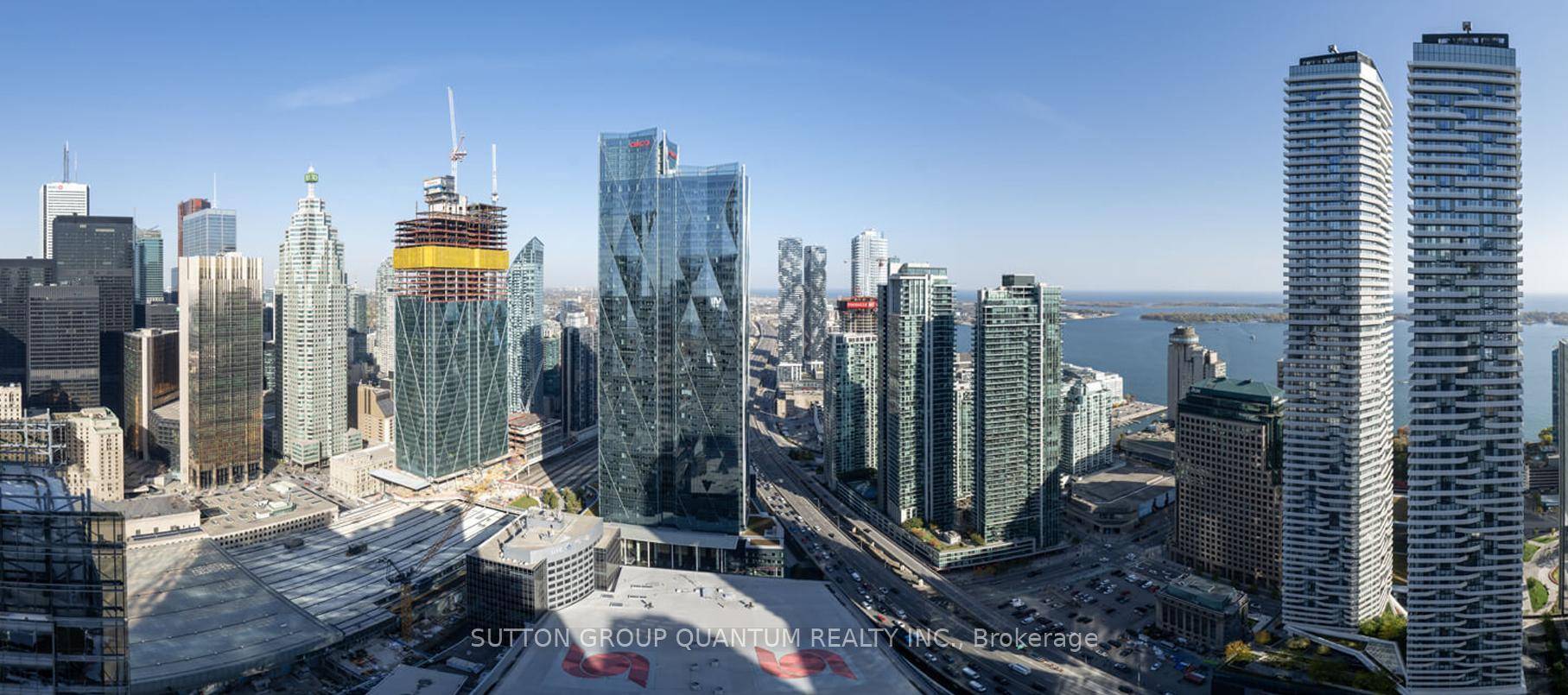 FULLY FURNISHED Welcome To The Residences Of Maple Leaf Square Located In The Heart Of Toronto's Harbourfront, Financial amp ; Entertainment Districts.