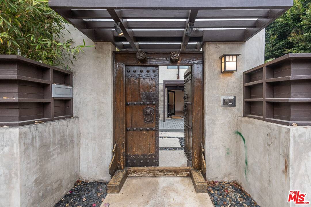 135   VISTA PL Marina Del Rey LA