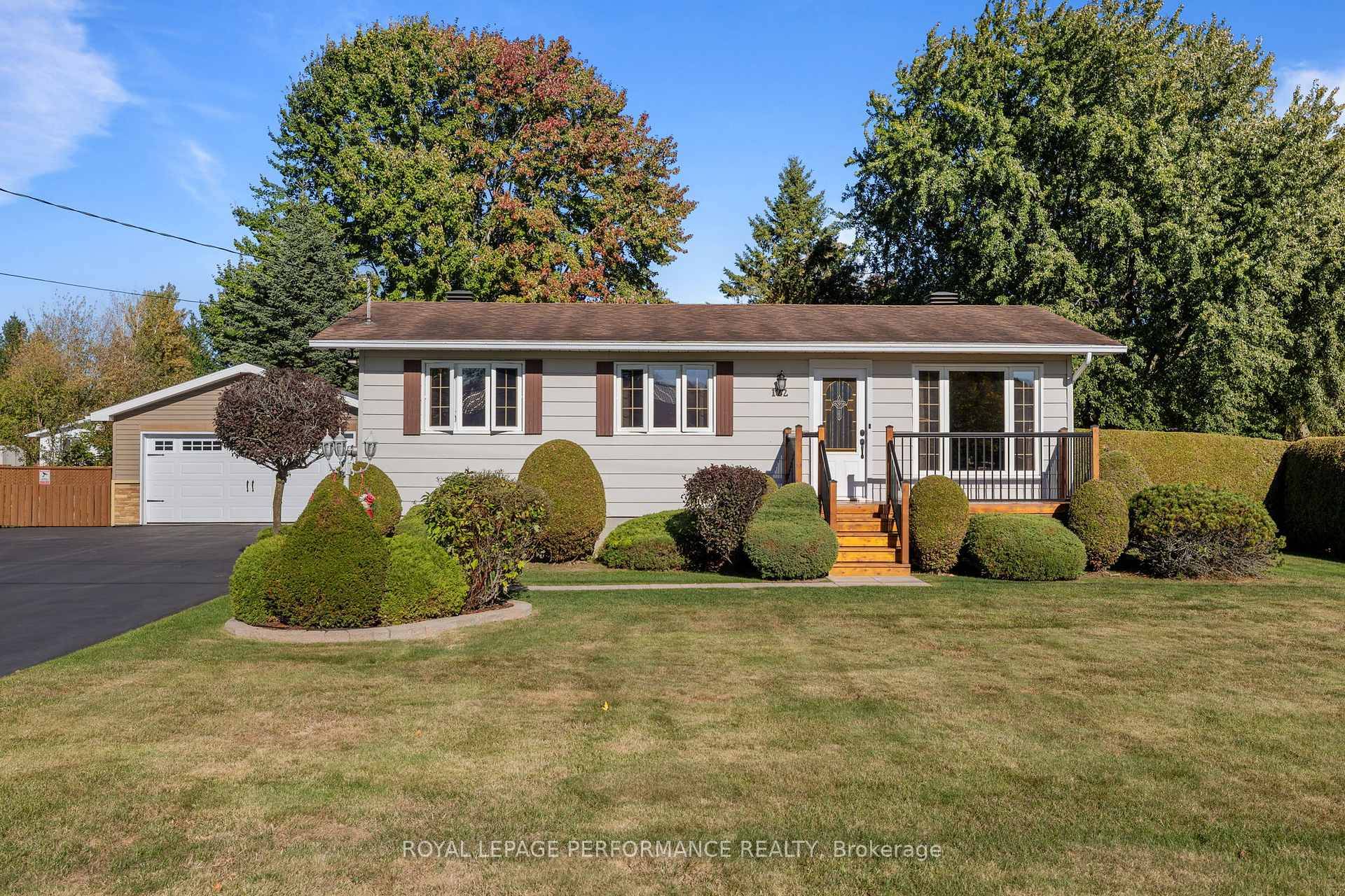 Welcome to 122 Maple Grove Street in the sought after Forest Park community !