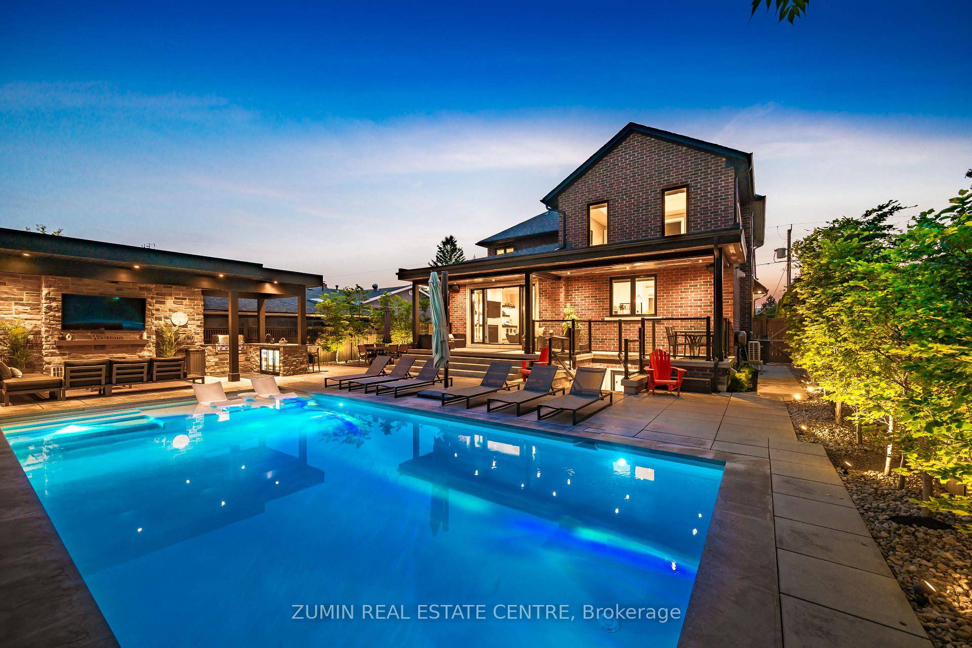 Experience unparalleled luxury in South West Oakville !