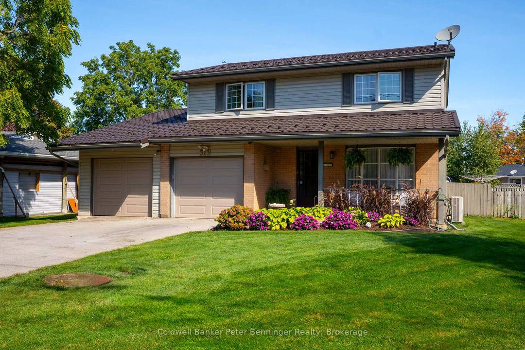 Welcome to this stunning 5 bedroom, 2.