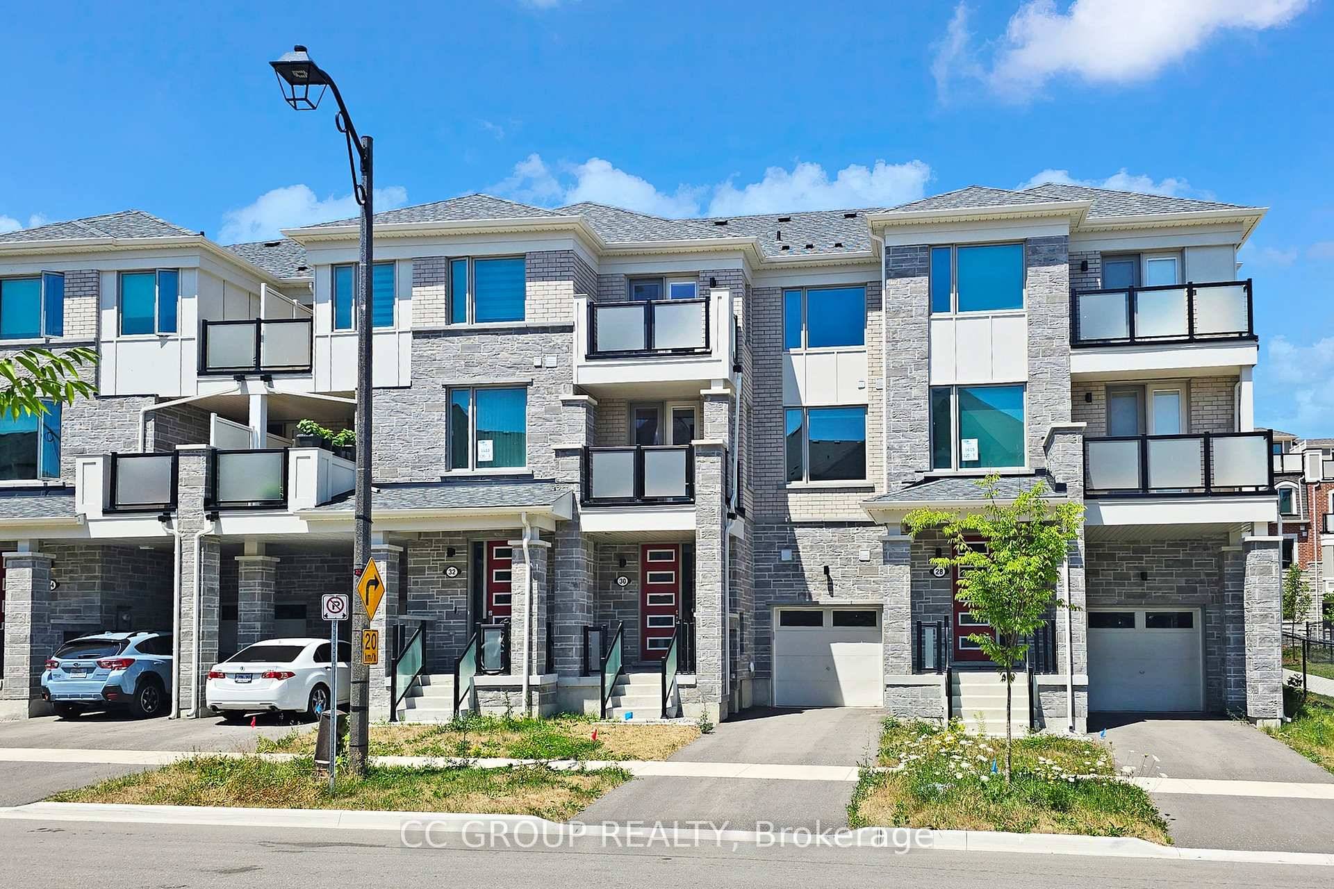 Modern freehold townhouse.