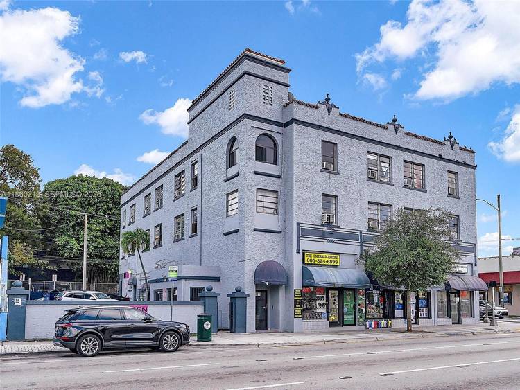 100 occupied 37 unit mixed use property 168K per door !