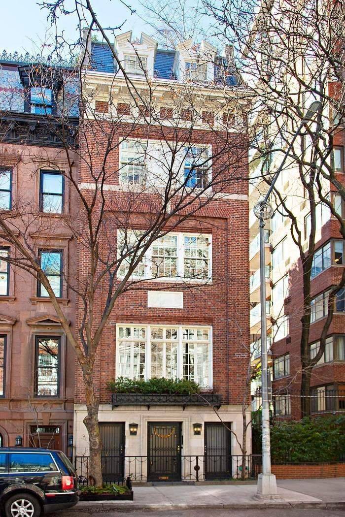 Perfectly situated on one of the Upper East Side s most prized blocks, this stunning brick and limestone townhouse is distinguished by its elegant fac ade and fortuitous placement just ...