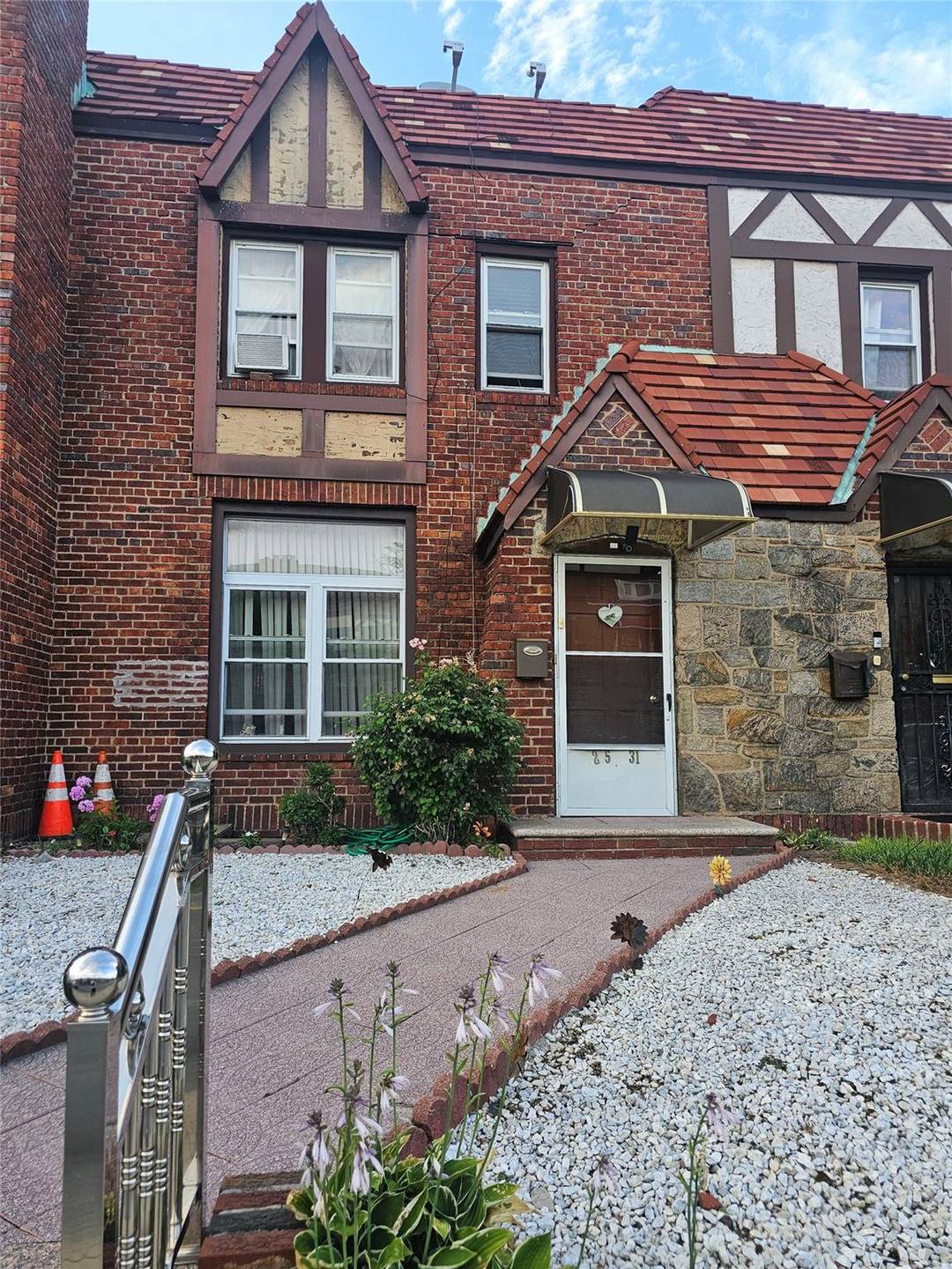 Attached 1 Family with 3 Bedrooms, Formal Dining Room, Living Room with Fireplace, 1.