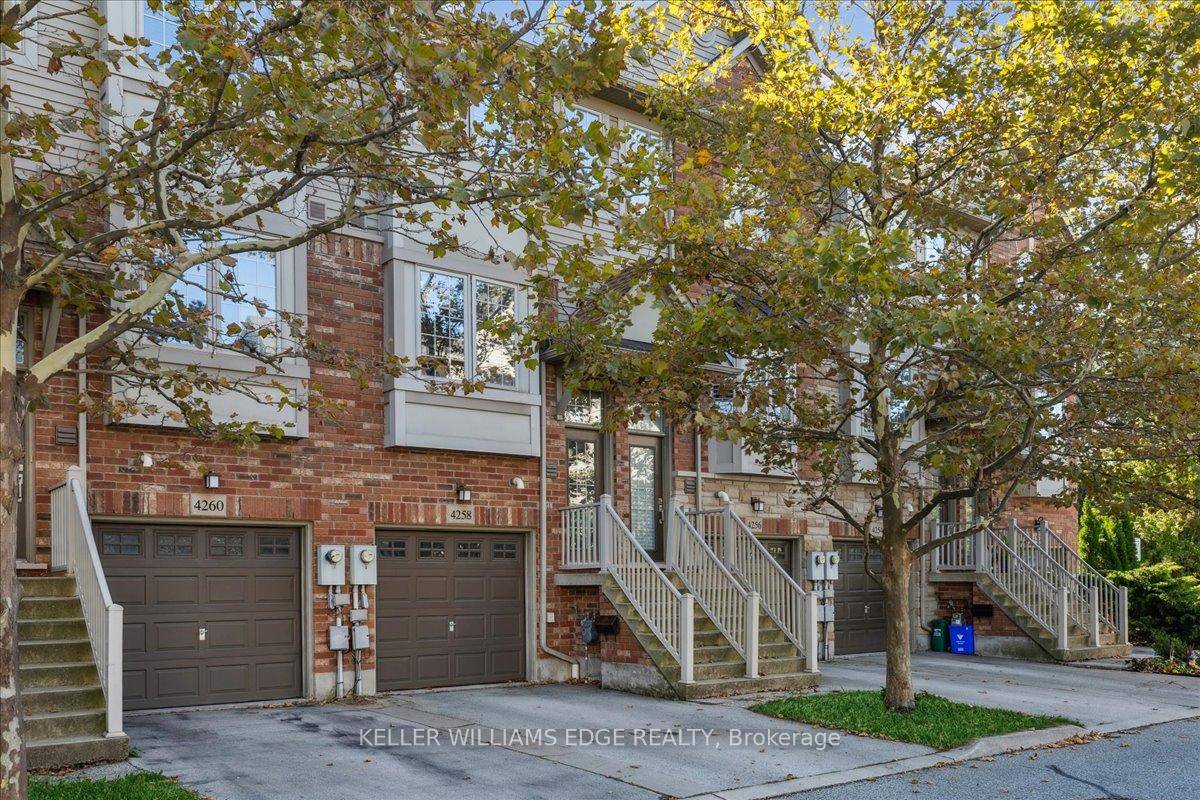 Stunning 2 Bedroom Branthaven Built Townhouse In Sought After South Burlington.