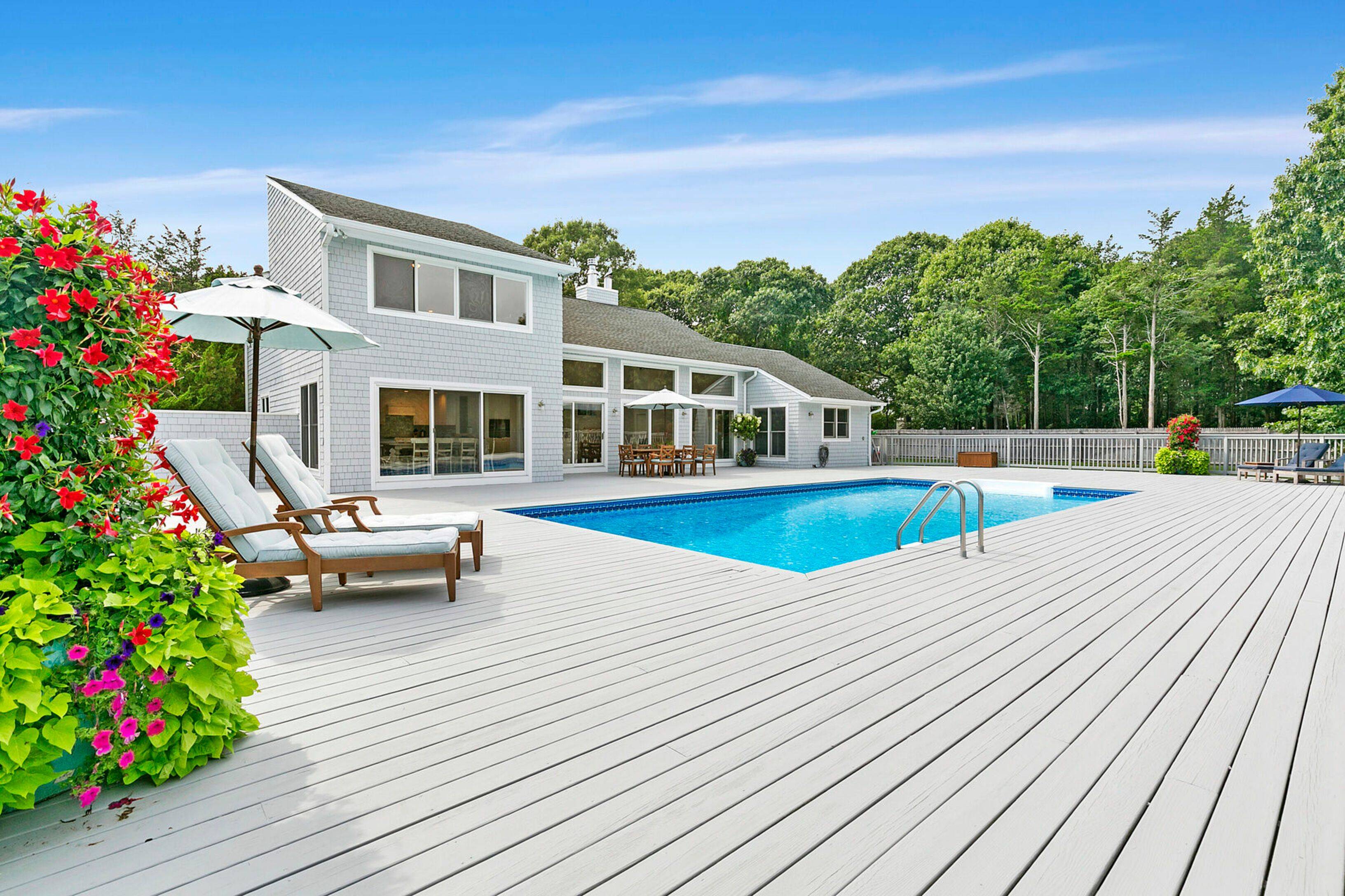 Impressively Beautiful Southampton Modern Home!