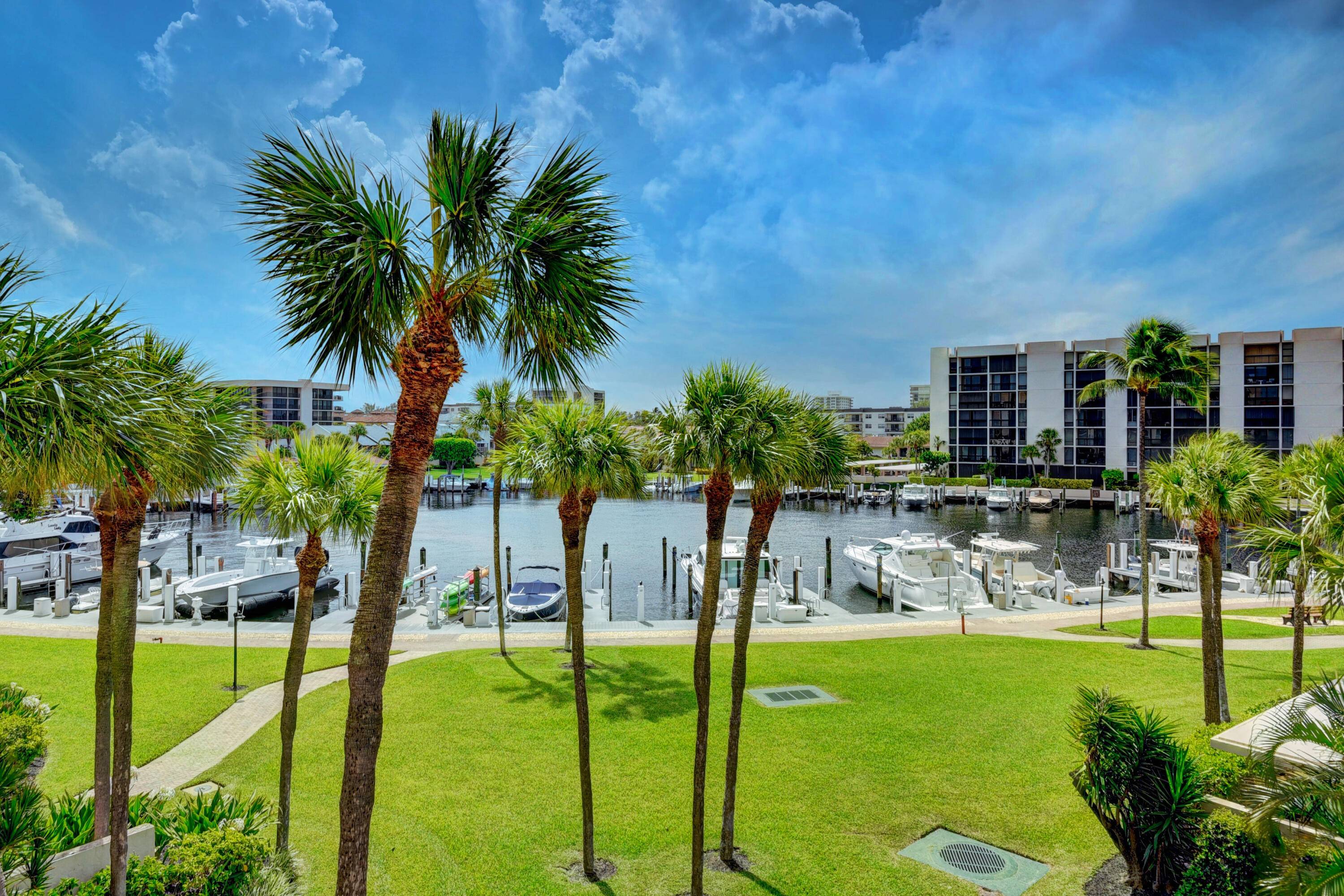 Yacht Racquet Club of Boca Raton premier clubhouse is almost complete !