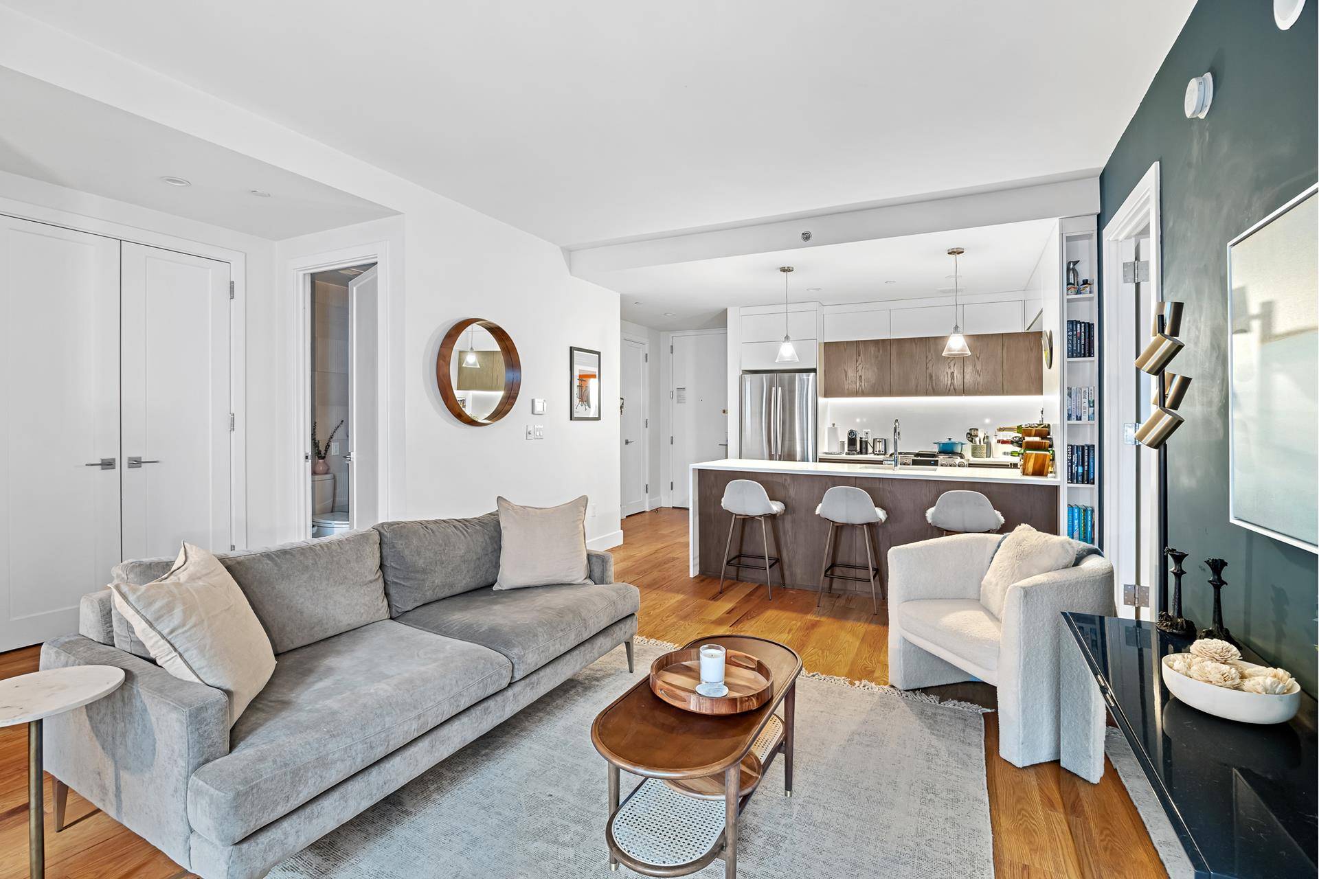 Come home to 2100 Bedford a standout high amenity condo building right on the edge of Prospect Lefferts Gardens and Flatbush.