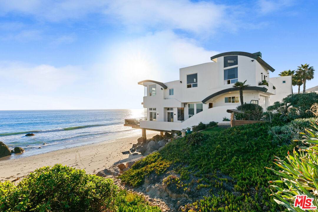 31626 Sea Level Dr 4BR Malibu La