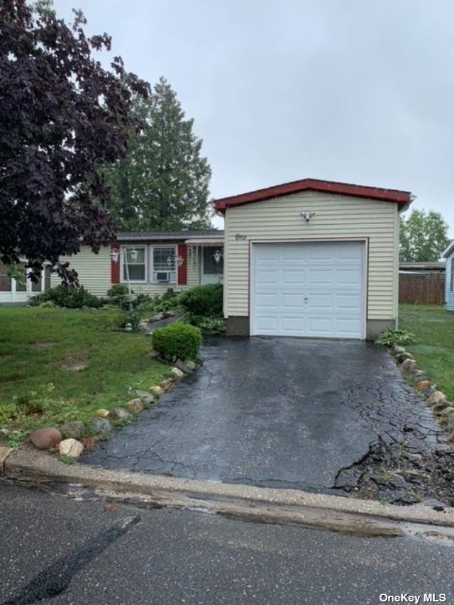 1 Holly Drive # 1, Manorville NY 11949