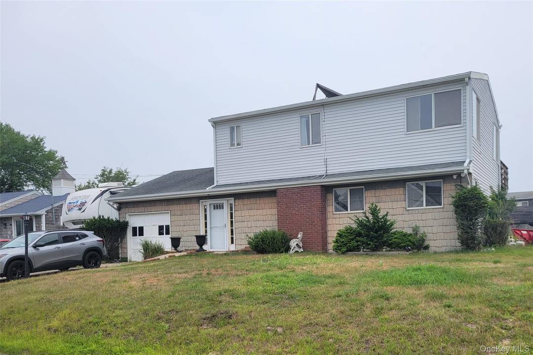 Bring your creativity and make this home truly your own.