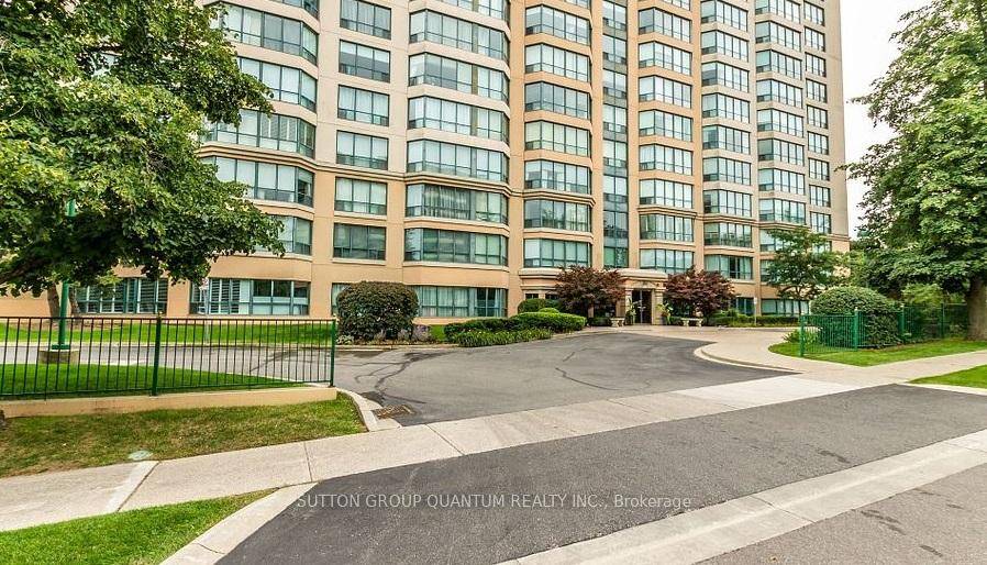 Welcome to Village Parc on the Pond, One of Milton's Most Sought After Condominium Buildings that is Ideally Located Close to All Amenities.