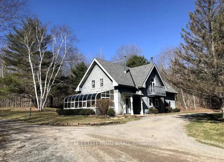 Fully furnished, luxury, private country home overlooking the exceptionally beautiful Hawkridge Institute a former Olympic equestrian centre with exterior tennis court and access to a network of trails across 400 ...