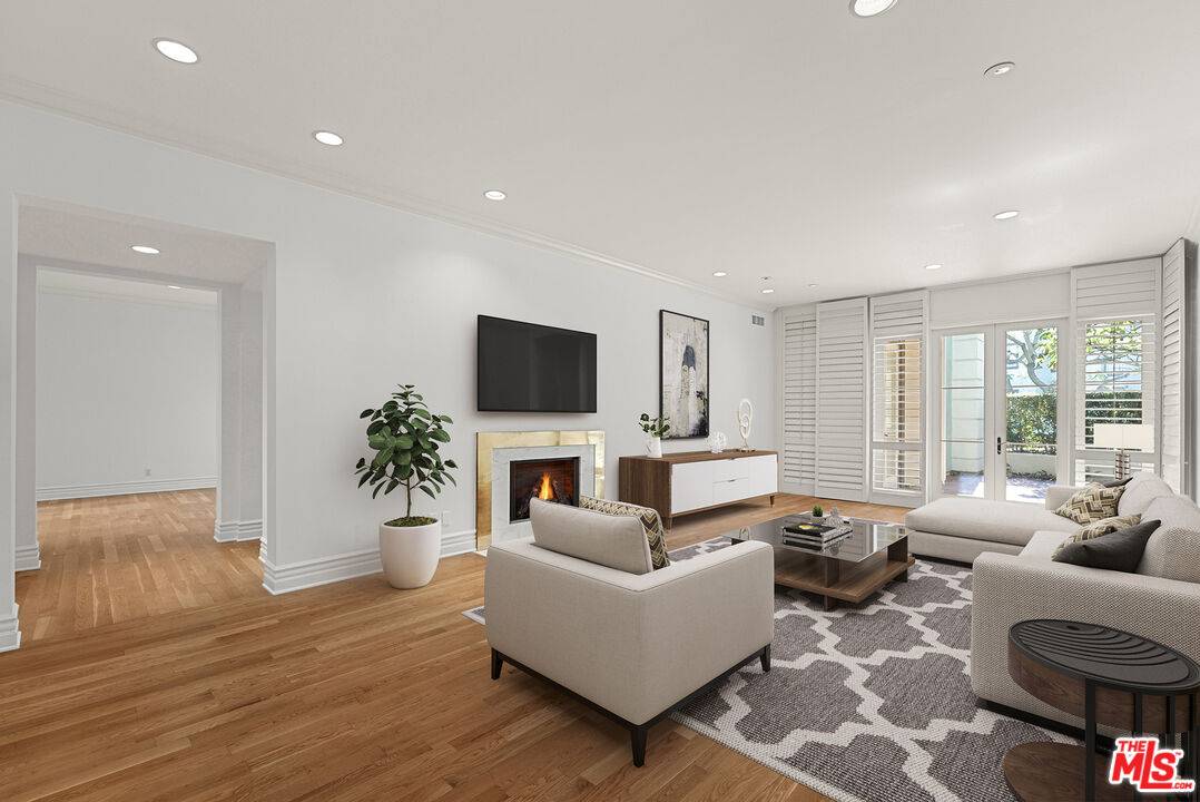 10100 Empyrean Way 2BR Beverlywood La