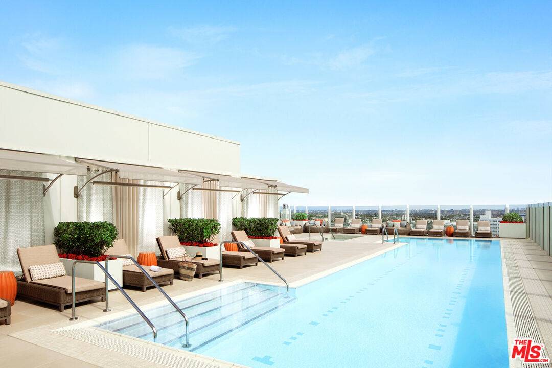 1221 W OCEAN AVE 1BR Santa Monica La