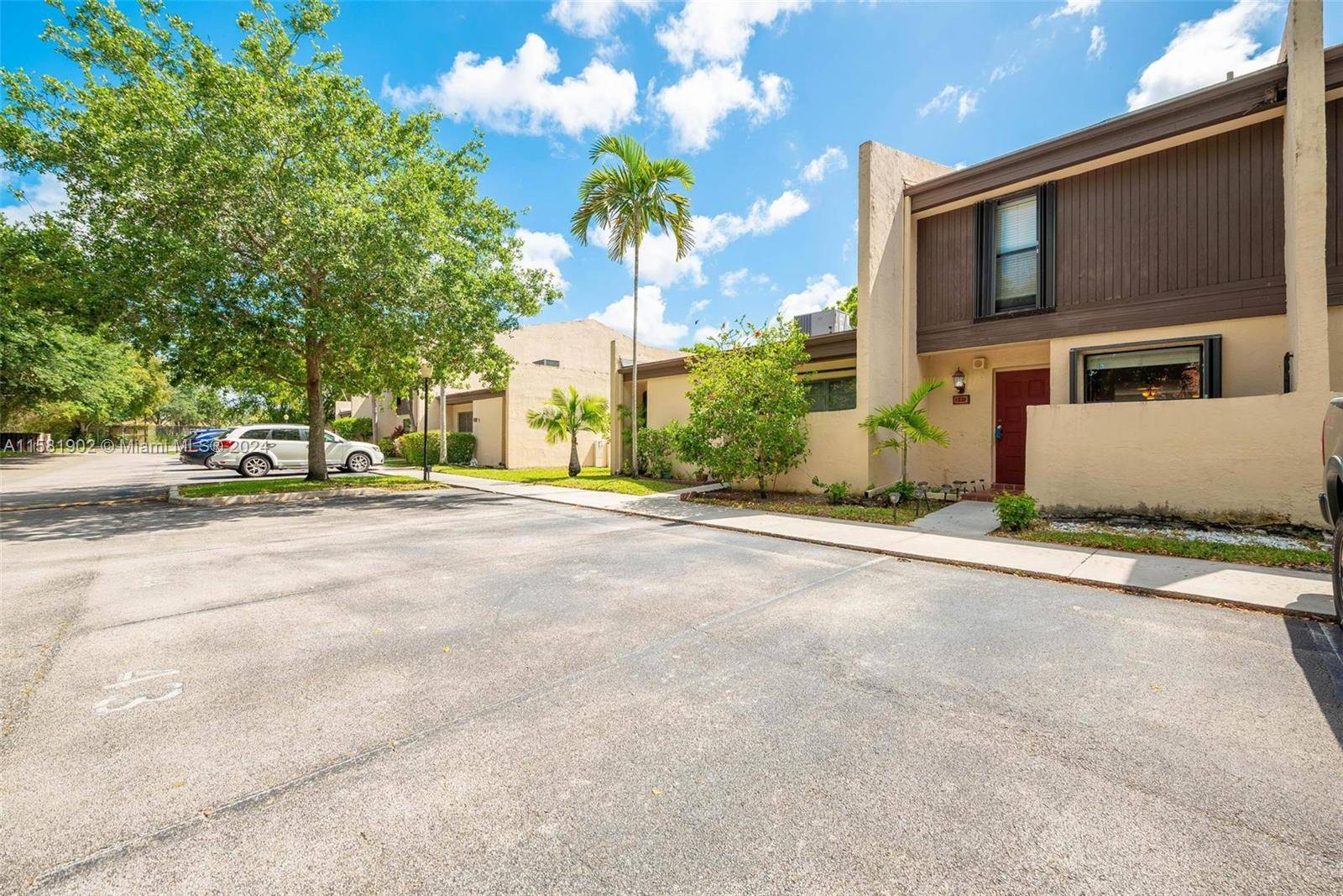 Must see beautiful 2 bedroom 2.