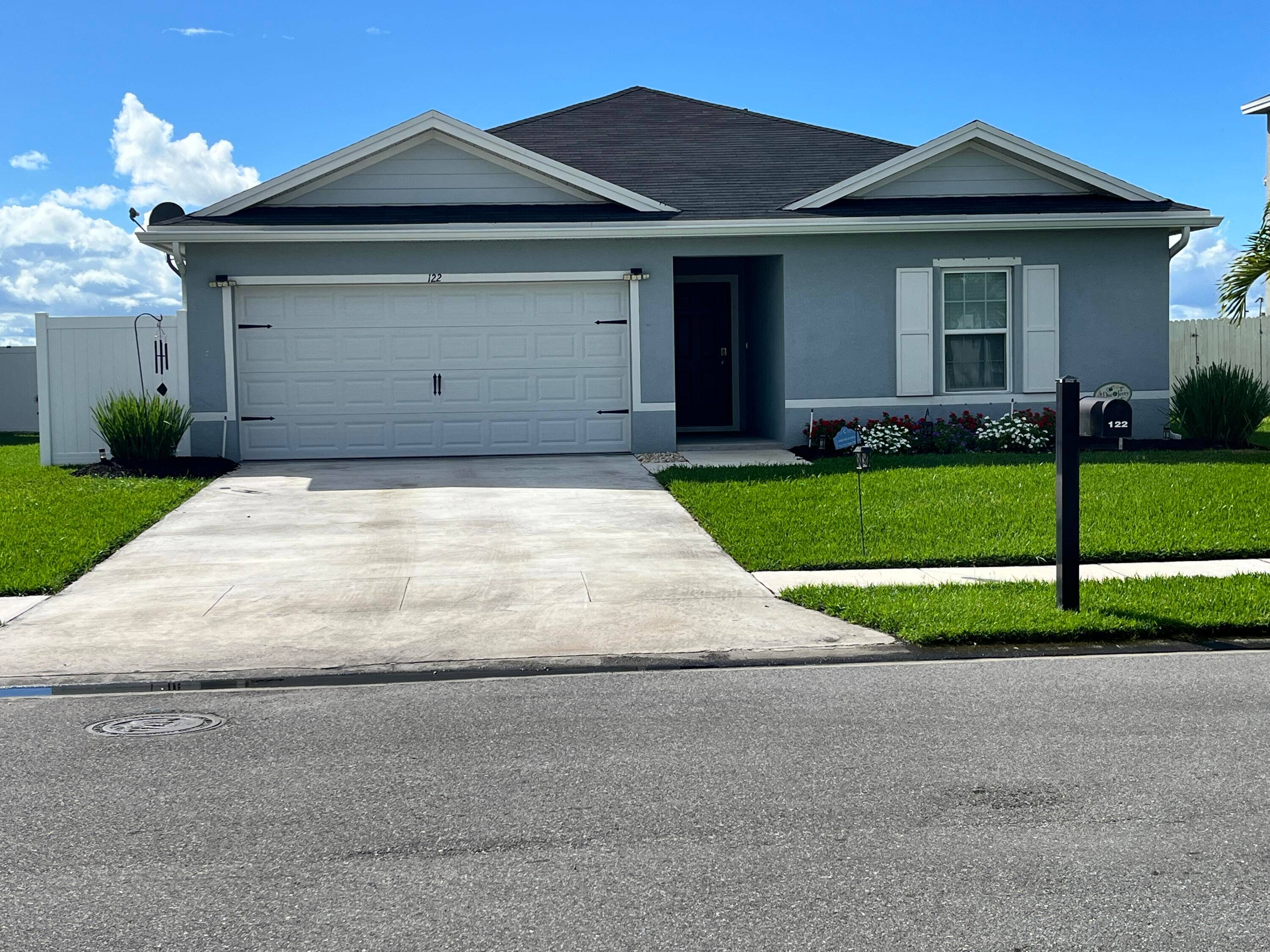 Why wait to build ! This nearly new 2023 built 3BR 2BA home in a growing community offers modern style and comfort throughout.