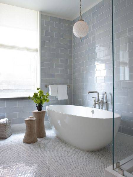 Located in a unique full service building two combined lofts make for an incredible 5350 sq ft light filled home.