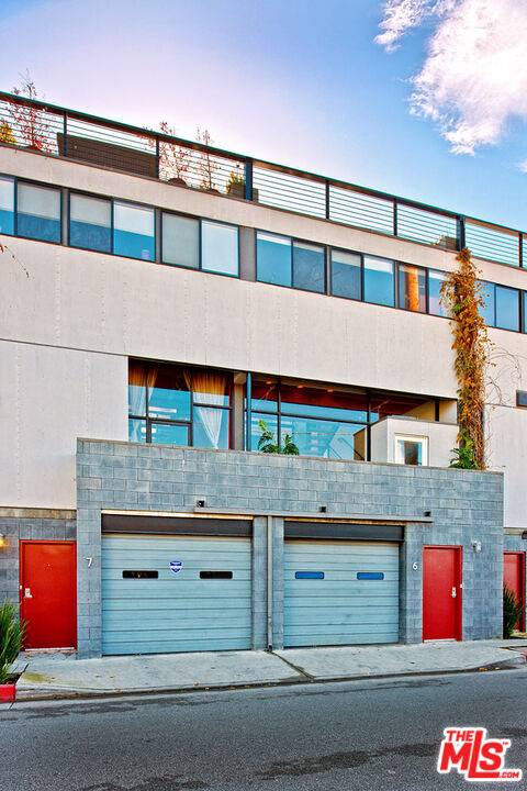 1113 Electric Ave 1BR Marina Del Rey La