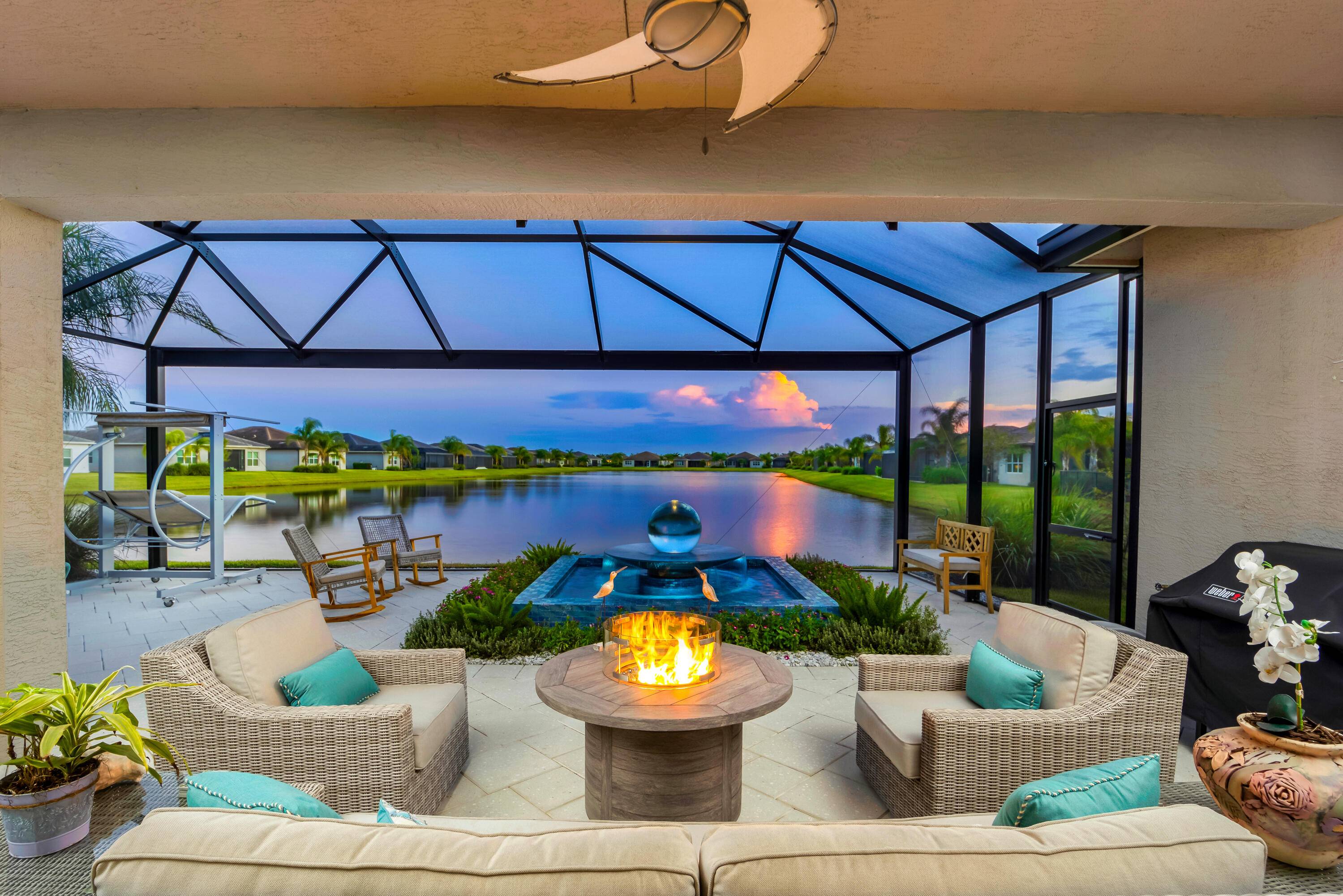 JUST REDUCED ! This exquisite Caroline model in Riverland's Valencia Cay offers the perfect blend of sophistication and luxury.