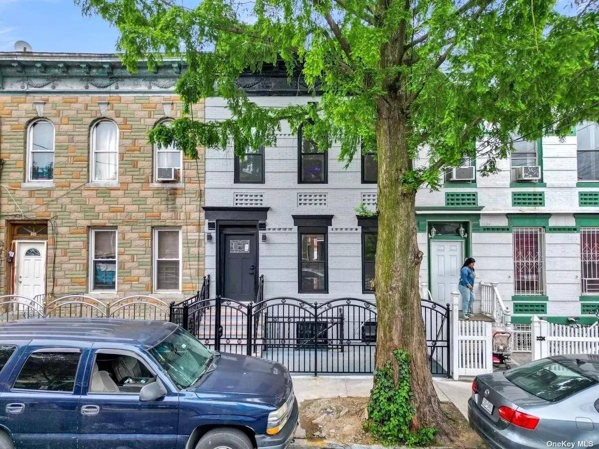 607 Warwick St, Brooklyn, NY 11207 Renovated 2 Family with 10 Bedrooms, 5 Baths amp ; Private Rooftop Welcome to this fully renovated 2 family townhouse located on a quiet ...