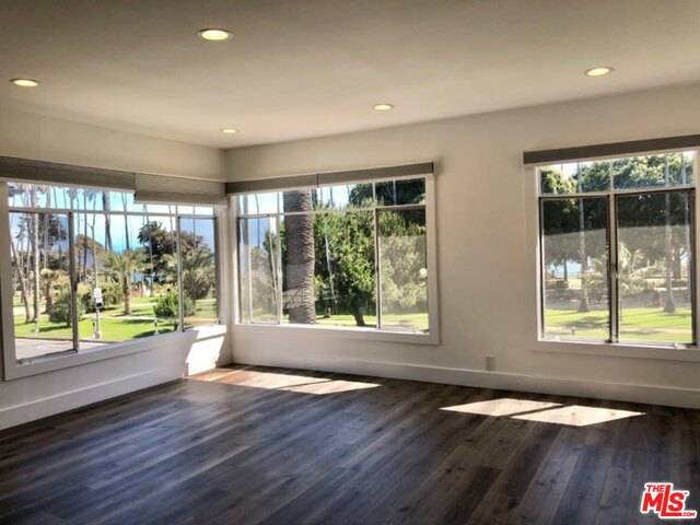 615   OCEAN AVE LA