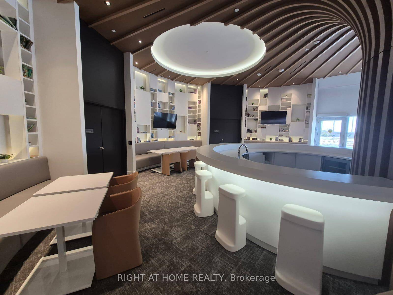 Beautiful, Bright, and Spacious 663 SQFT Apartment.