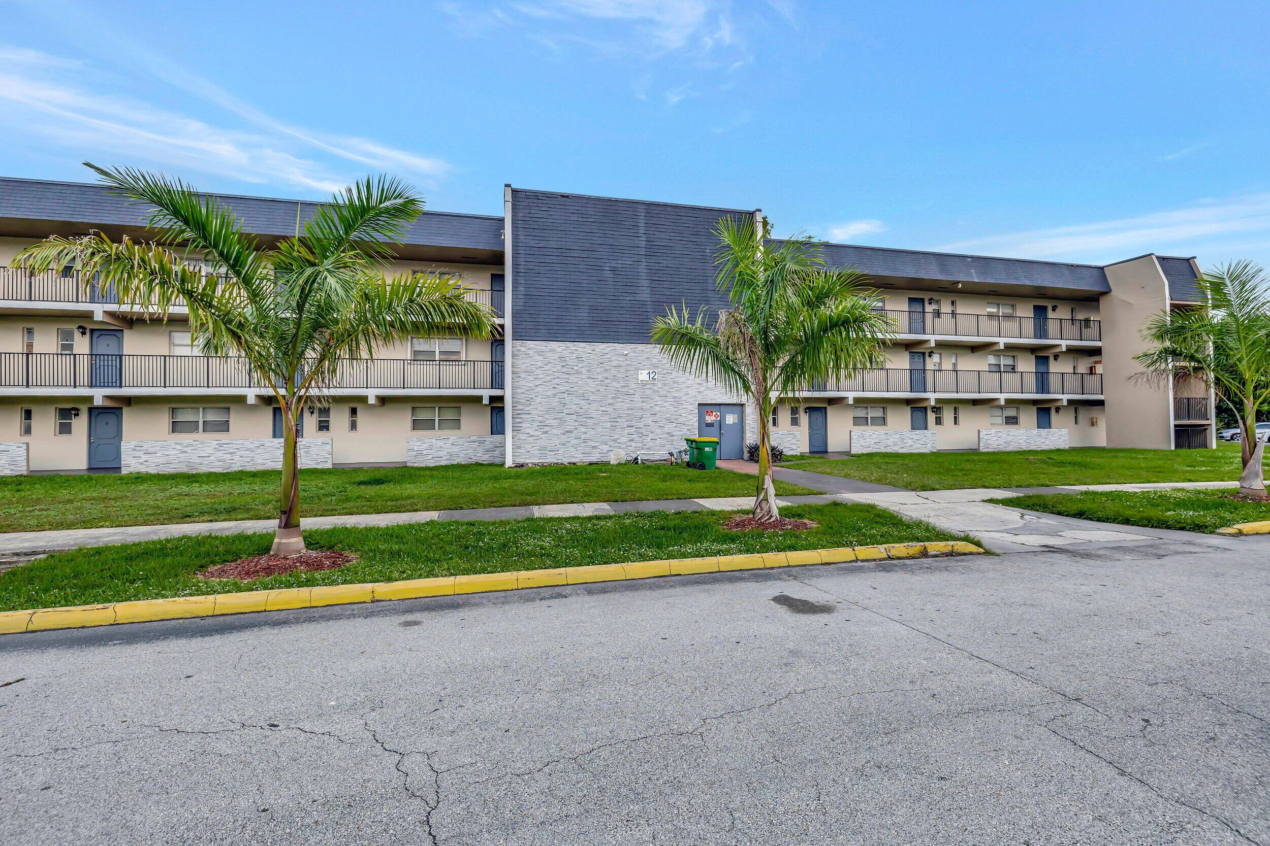 Located in the heart of Tamarac, presents an exceptional INVESTMENT APPORTUNITY or a delightful place to call home.