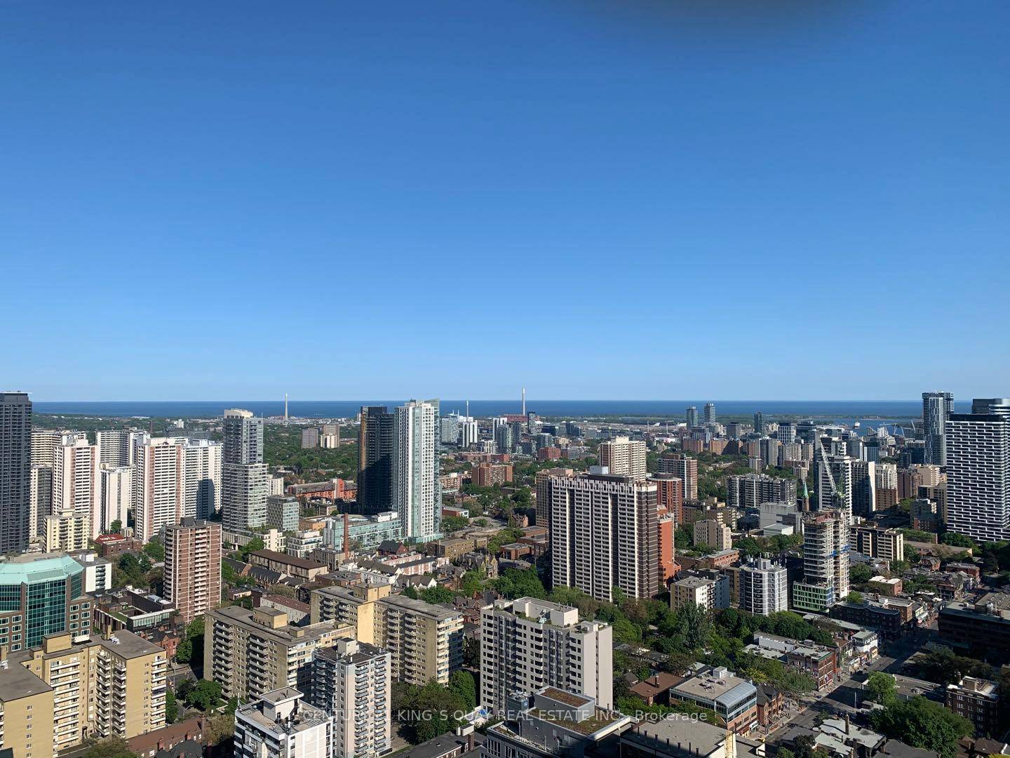 Luxurious 5 Star Condo Living Casa Gorgeous 2 Bedroom Corner Unit With S E Exposure And Lake View 696 Sq Ft 332 Sq Ft Balcony.