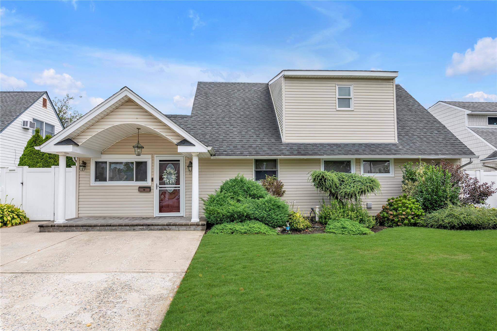 Welcome to this beautifully expanded Cape offering the perfect blend of comfort and style.
