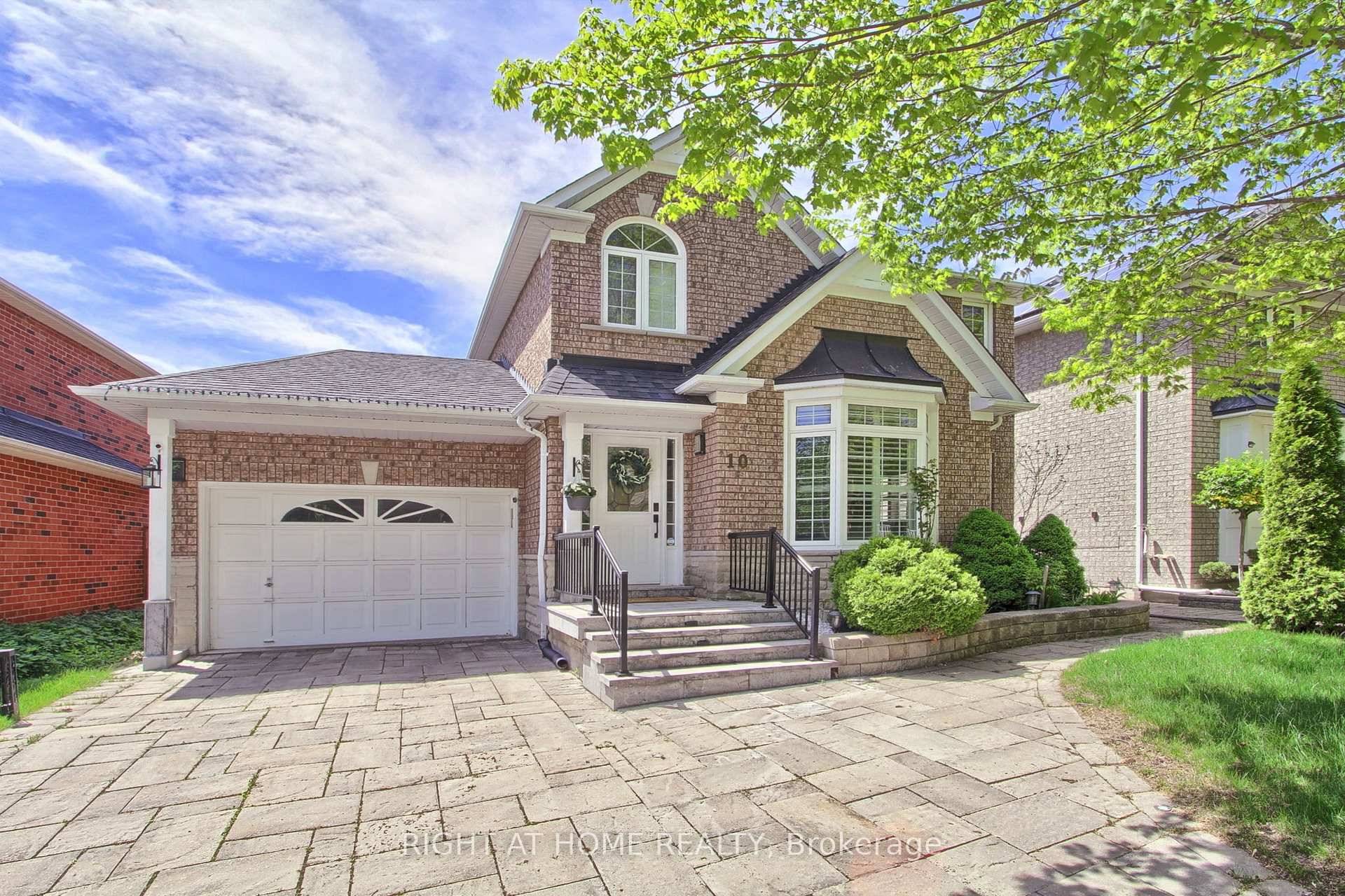 Welcome To This Beautiful Detached Home With finished basement in the highly sought after Legacy community, surrounded by Rouge Valley trails, top ranked schools, golf courses, and just minutes to ...