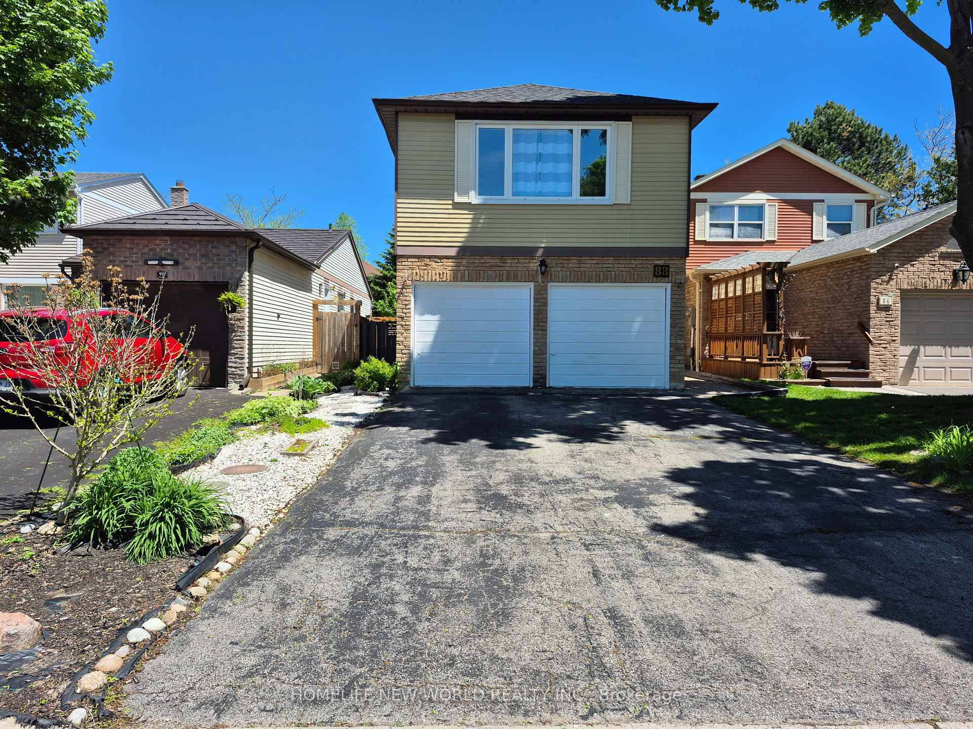 Great Location in the centre of Markham.