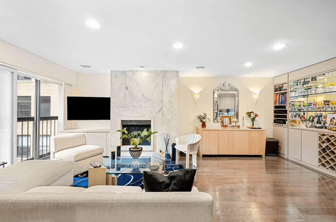 Rare Duplex Gem in Midtown Welcome to your very own urban sanctuary a stunning two bedroom, two and a half bath duplex that blends townhouse vibes with full service convenience ...