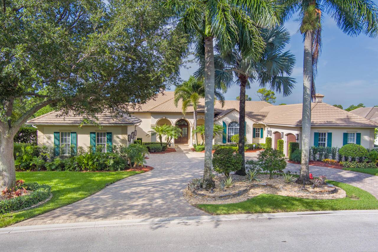 Exquisite home in the Medalist.