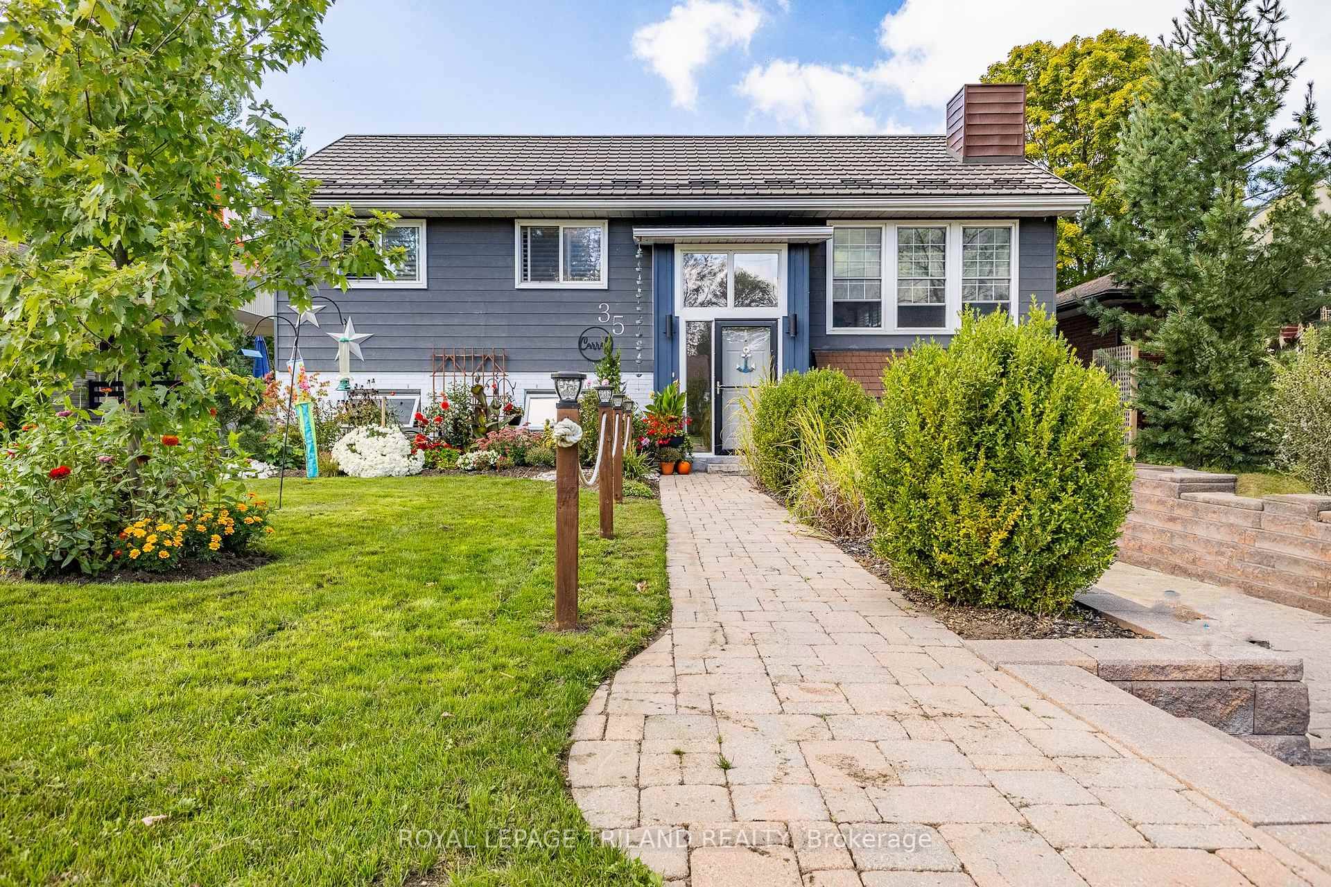 TURN THE KEY AND HIT THE BEACH JUST A 5 MIN STROLL FROM YOUR FRONT DOOR IN GRAND BEND !