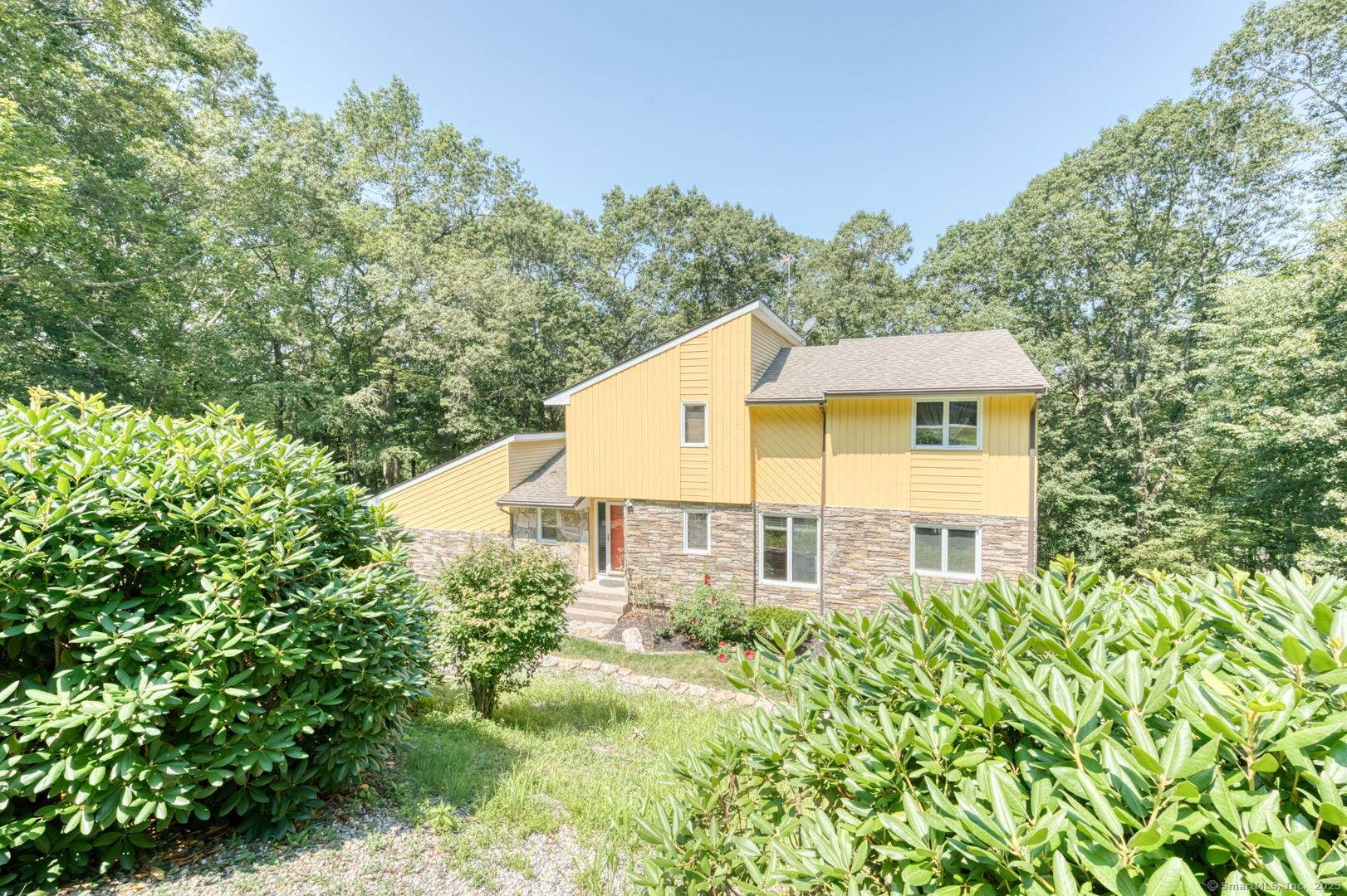 This IMMACTULATE Contemporary is a rare find in Bolton !