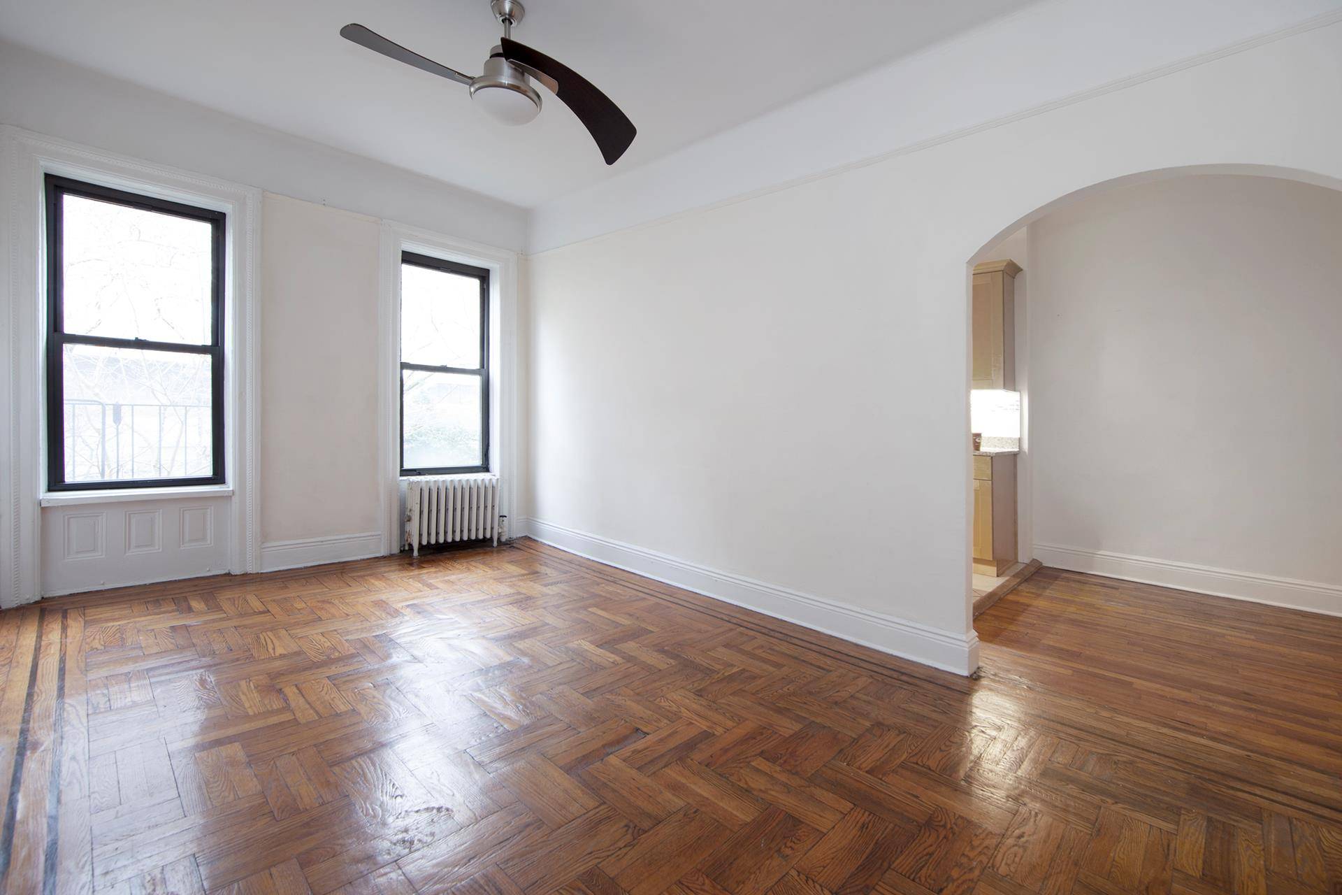 ALL INQUIRIES VIA WEBSITE OR EMAIL ONLY, PLEASE For 7 1 start date Beautiful one bedroom apartment on a quiet tree lined block in the prime Boerum Hill location.