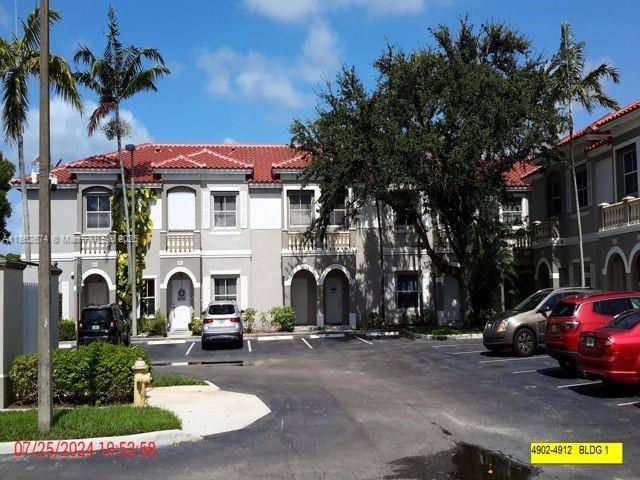 Lovely 3 2 Townhome in Vizcaya.