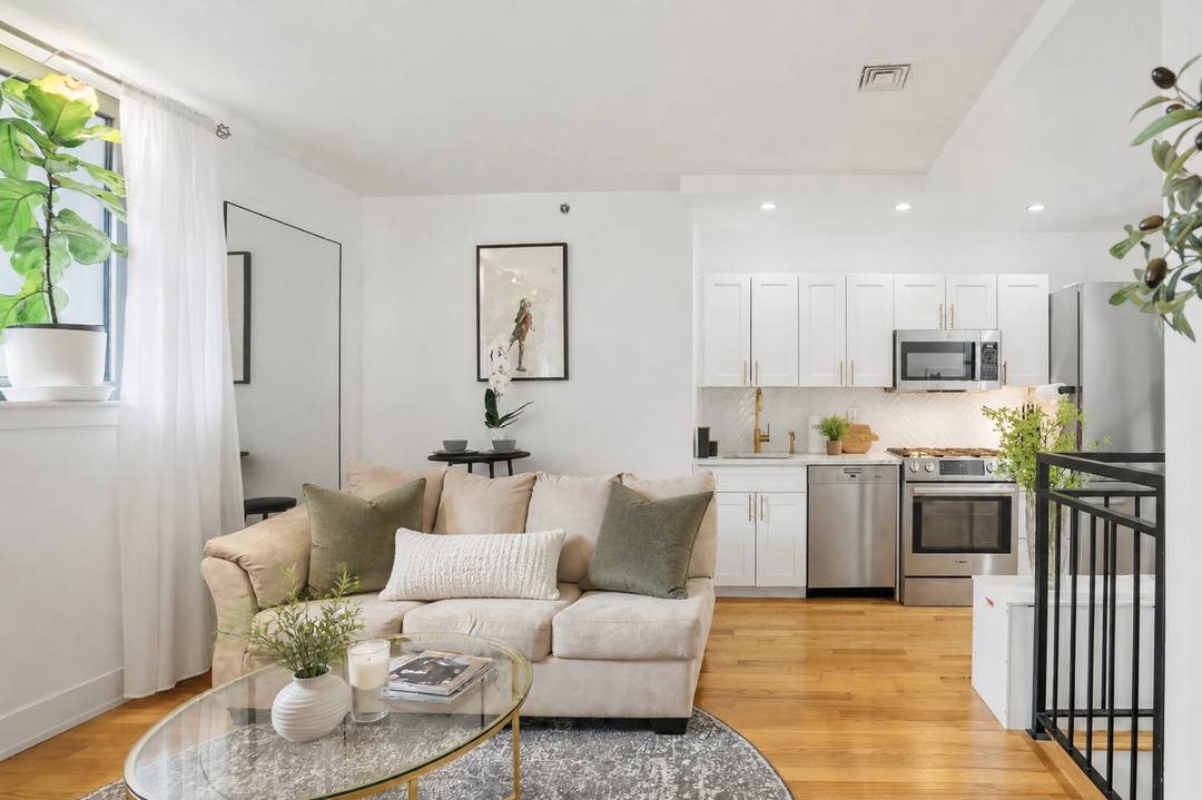 Loft Style Duplex in the Heart of Greenpoint with a Private Lower Level Retreat Tucked away on a charming stretch of Greenpoint, this thoughtfully designed duplex offers a rare blend ...