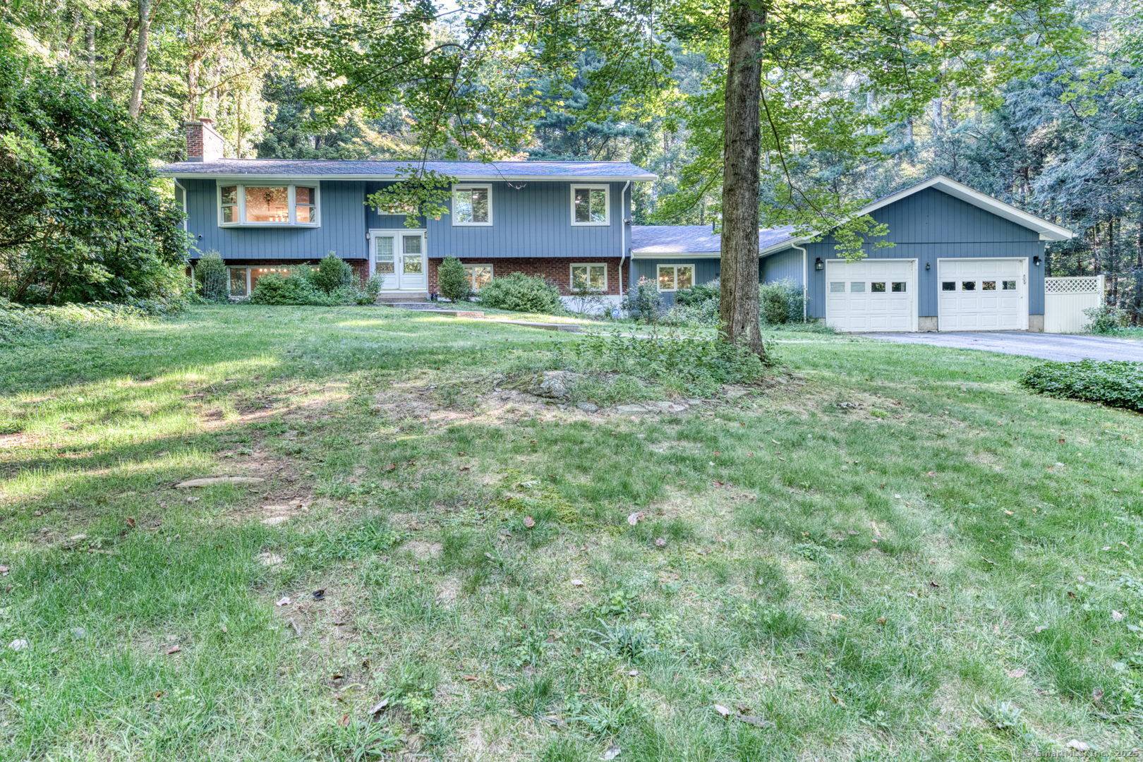This spacious 5 bedroom, 3 bath home offers over 2, 200 sq.