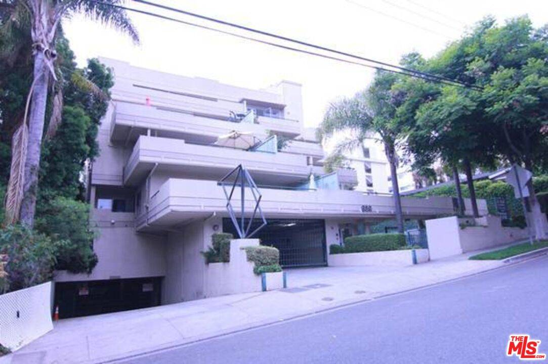 939   Palm Ave 4BR Sunset Strip La