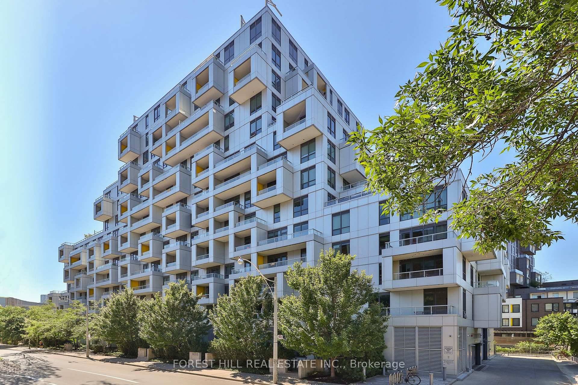 Tridel Built SQ At Alexandra Park, well maintained, gorgeous, 9 Ft Ceilings 1 bdr Unit, minutes to University of Toronto, TTC.