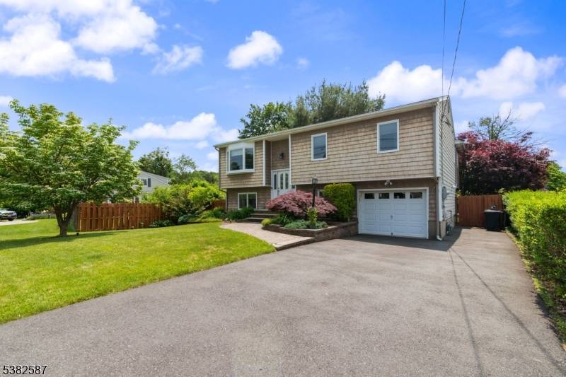 This immaculate, beautifully maintained 3 bedroom, 2.